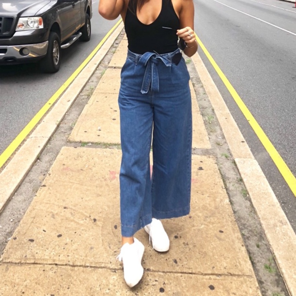 Straight leg tie belt jeans